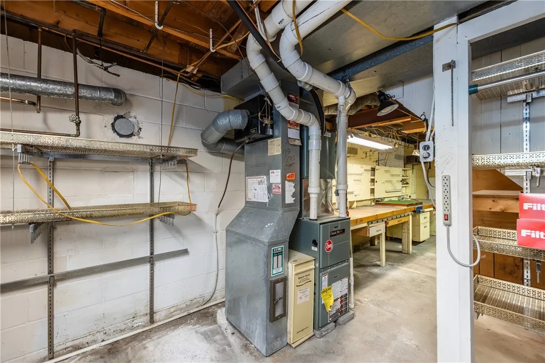 282 Straub Road, Greece, New York 14626, Greece, New York 14626, 3 Bedrooms Bedrooms, 8 Rooms Rooms,1 BathroomBathrooms,Residential,For Sale,282 Straub Road, Greece, New York 14626,0,R1650438