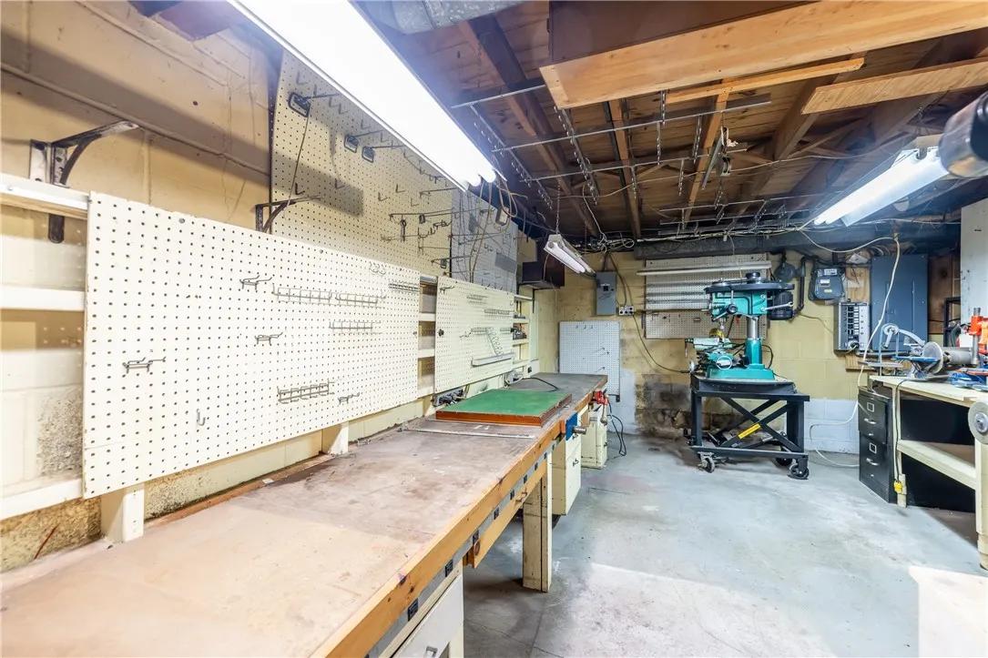 282 Straub Road, Greece, New York 14626, Greece, New York 14626, 3 Bedrooms Bedrooms, 8 Rooms Rooms,1 BathroomBathrooms,Residential,For Sale,282 Straub Road, Greece, New York 14626,0,R1650438