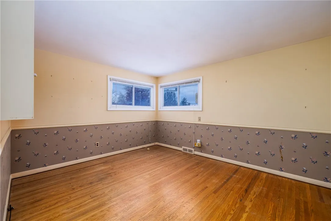 282 Straub Road, Greece, New York 14626, Greece, New York 14626, 3 Bedrooms Bedrooms, 8 Rooms Rooms,1 BathroomBathrooms,Residential,For Sale,282 Straub Road, Greece, New York 14626,0,R1650438