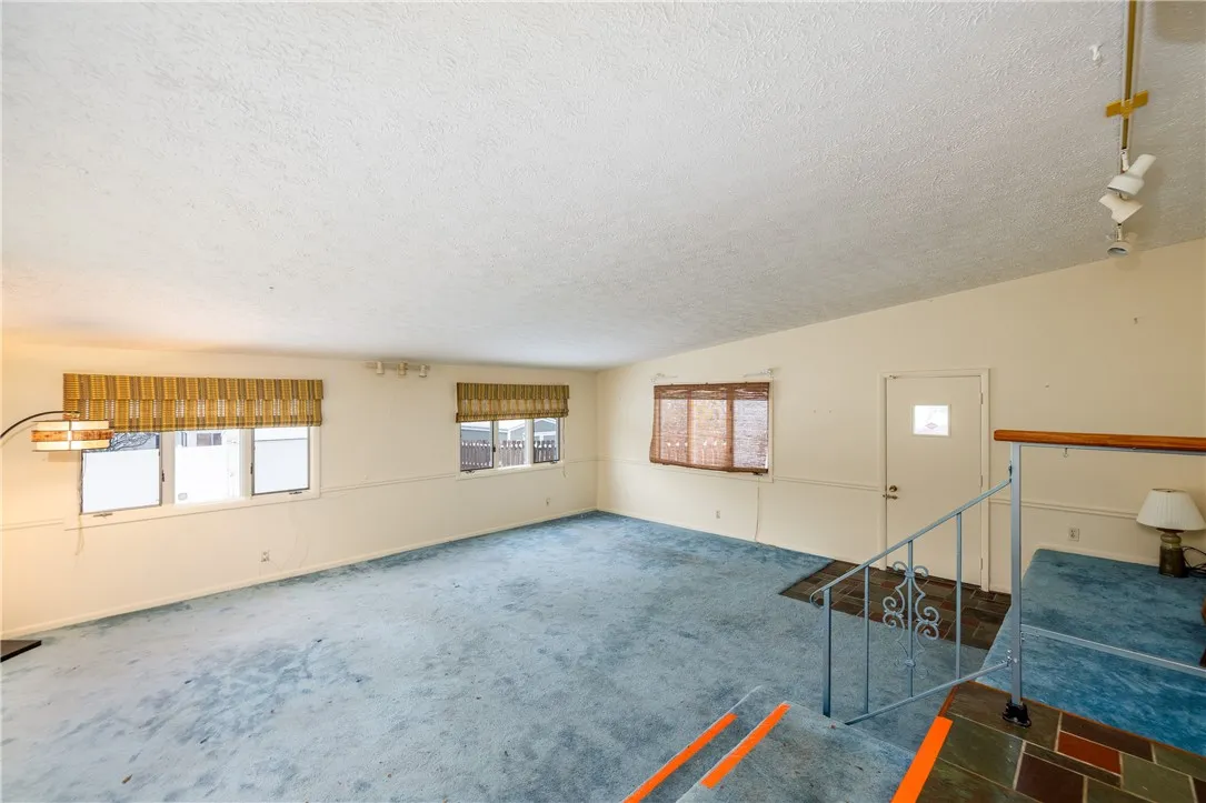 282 Straub Road, Greece, New York 14626, Greece, New York 14626, 3 Bedrooms Bedrooms, 8 Rooms Rooms,1 BathroomBathrooms,Residential,For Sale,282 Straub Road, Greece, New York 14626,0,R1650438