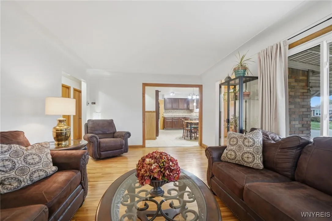 35 Ceil Drive, Cheektowaga, New York 14227, Cheektowaga, New York 14227, 3 Bedrooms Bedrooms, 7 Rooms Rooms,1 BathroomBathrooms,Residential,For Sale,35 Ceil Drive, Cheektowaga, New York 14227,0,B1650440