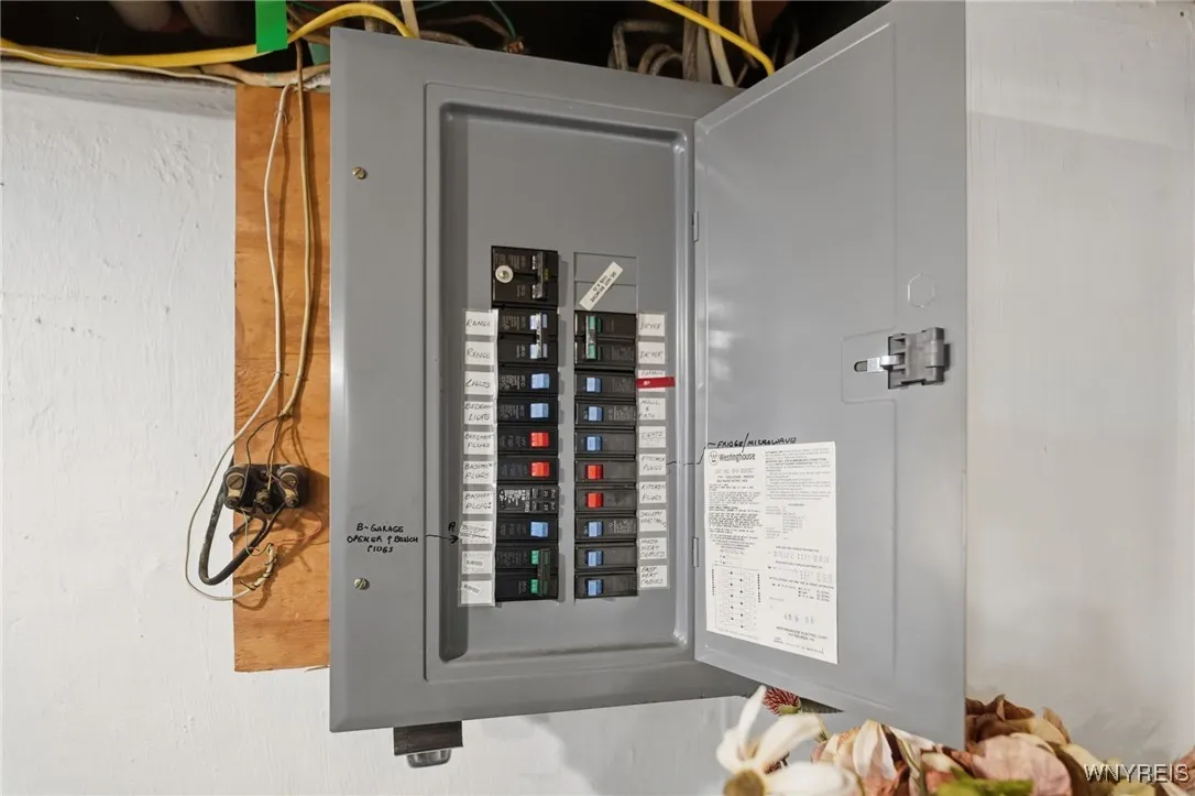 35 Ceil Drive, Cheektowaga, New York 14227, Cheektowaga, New York 14227, 3 Bedrooms Bedrooms, 7 Rooms Rooms,1 BathroomBathrooms,Residential,For Sale,35 Ceil Drive, Cheektowaga, New York 14227,0,B1650440