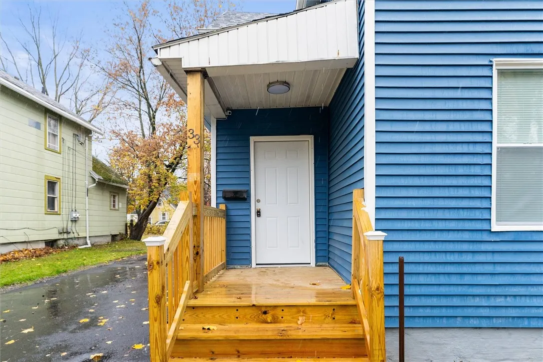 33 Brooklyn Street, Rochester, New York 14613, Rochester, New York 14613, 3 Bedrooms Bedrooms, 8 Rooms Rooms,1 BathroomBathrooms,Residential,For Sale,33 Brooklyn Street, Rochester, New York 14613,0,R1650467