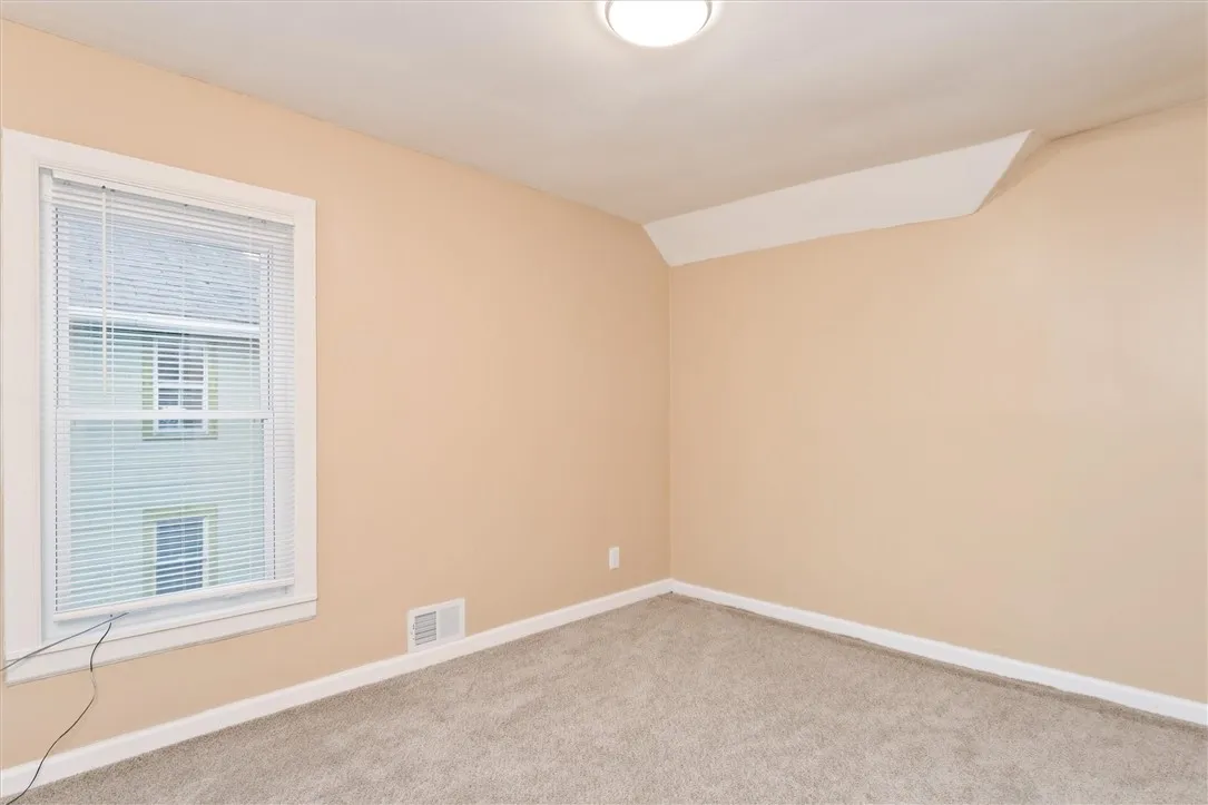 33 Brooklyn Street, Rochester, New York 14613, Rochester, New York 14613, 3 Bedrooms Bedrooms, 8 Rooms Rooms,1 BathroomBathrooms,Residential,For Sale,33 Brooklyn Street, Rochester, New York 14613,0,R1650467