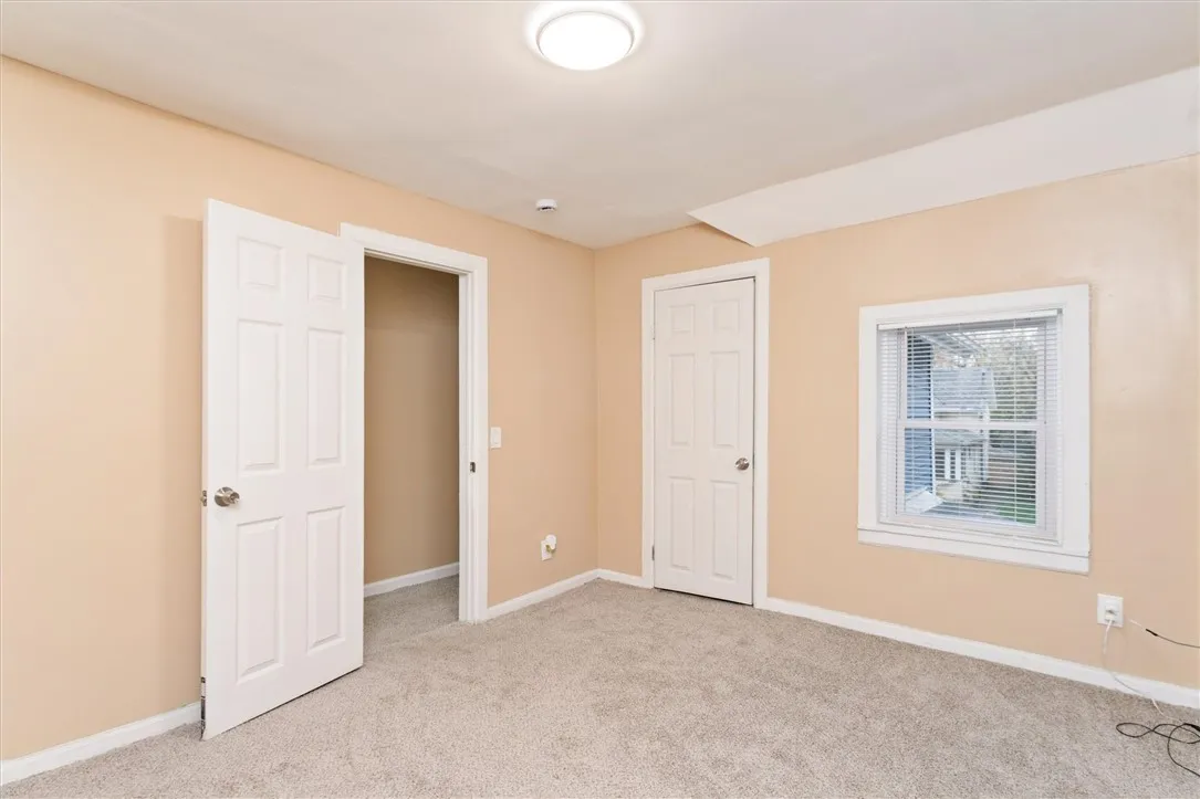 33 Brooklyn Street, Rochester, New York 14613, Rochester, New York 14613, 3 Bedrooms Bedrooms, 8 Rooms Rooms,1 BathroomBathrooms,Residential,For Sale,33 Brooklyn Street, Rochester, New York 14613,0,R1650467