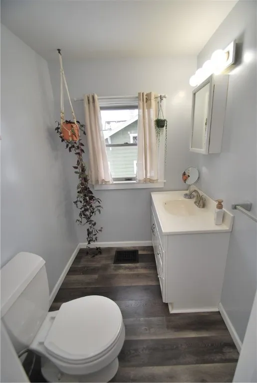 5 Jones Terrace, East Bloomfield, New York 14469, East Bloomfield, New York 14469, 2 Bedrooms Bedrooms, 7 Rooms Rooms,1 BathroomBathrooms,Residential,For Sale,5 Jones Terrace, East Bloomfield, New York 14469,0,R1650444