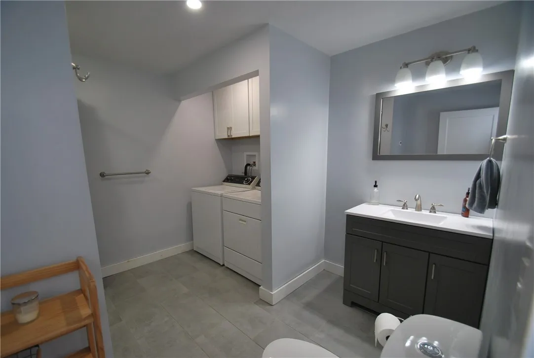 5 Jones Terrace, East Bloomfield, New York 14469, East Bloomfield, New York 14469, 2 Bedrooms Bedrooms, 7 Rooms Rooms,1 BathroomBathrooms,Residential,For Sale,5 Jones Terrace, East Bloomfield, New York 14469,0,R1650444