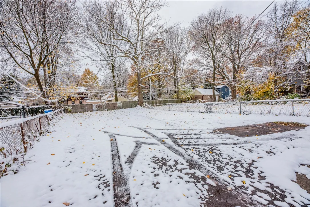 57 Anthony Street 59, Rochester, New York 14619, Rochester, New York 14619, 2 Bedrooms Bedrooms, 6 Rooms Rooms,1 BathroomBathrooms,Residential Lease,For Rent,57 Anthony Street 59, Rochester, New York 14619,0,R1649483