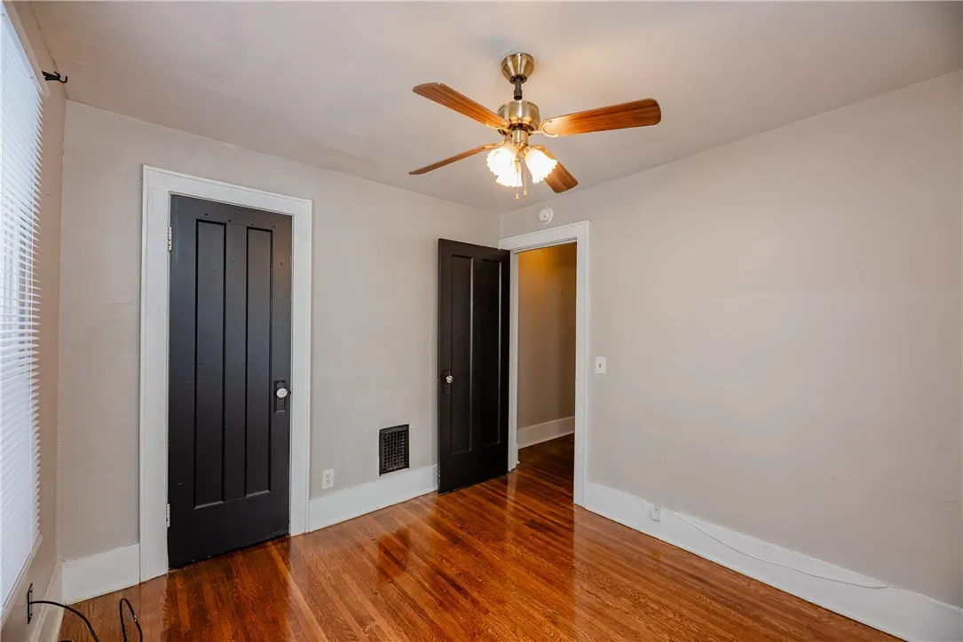57 Anthony Street 59, Rochester, New York 14619, Rochester, New York 14619, 2 Bedrooms Bedrooms, 6 Rooms Rooms,1 BathroomBathrooms,Residential Lease,For Rent,57 Anthony Street 59, Rochester, New York 14619,0,R1649483