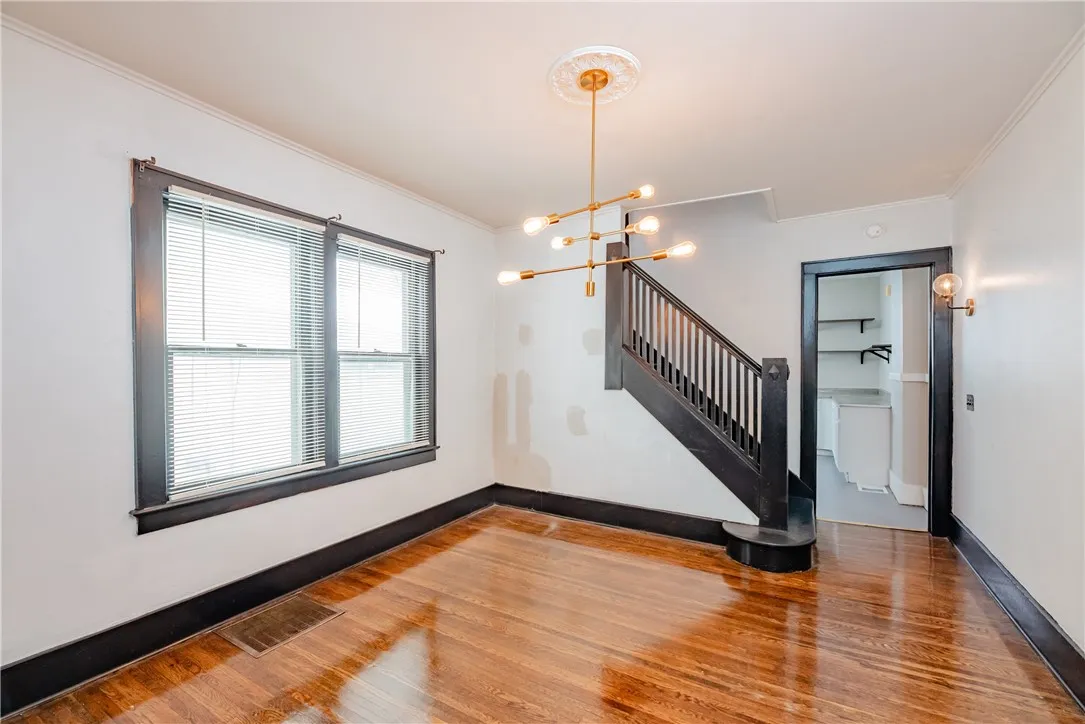 57 Anthony Street 59, Rochester, New York 14619, Rochester, New York 14619, 2 Bedrooms Bedrooms, 6 Rooms Rooms,1 BathroomBathrooms,Residential Lease,For Rent,57 Anthony Street 59, Rochester, New York 14619,0,R1649483