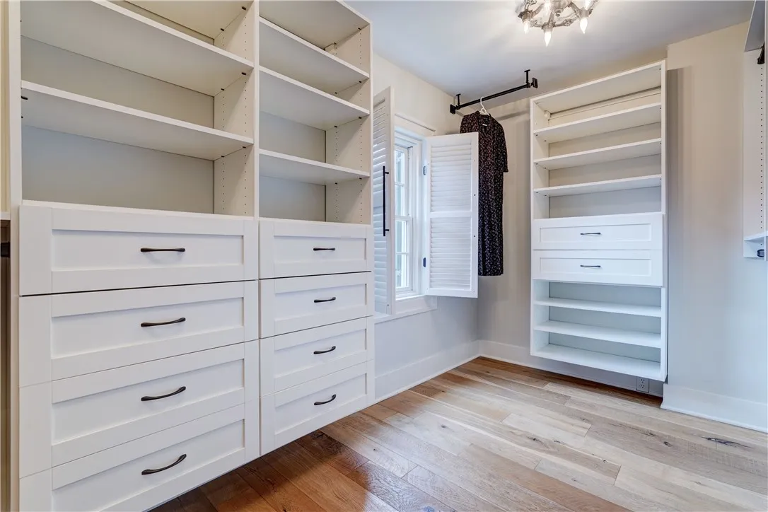 7456 East Main Street, Lima, New York 14485, Lima, New York 14485, 5 Bedrooms Bedrooms, 12 Rooms Rooms,2 BathroomsBathrooms,Residential,For Sale,7456 East Main Street, Lima, New York 14485,0,R1648607