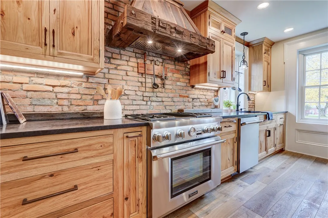 7456 East Main Street, Lima, New York 14485, Lima, New York 14485, 5 Bedrooms Bedrooms, 12 Rooms Rooms,2 BathroomsBathrooms,Residential,For Sale,7456 East Main Street, Lima, New York 14485,0,R1648607