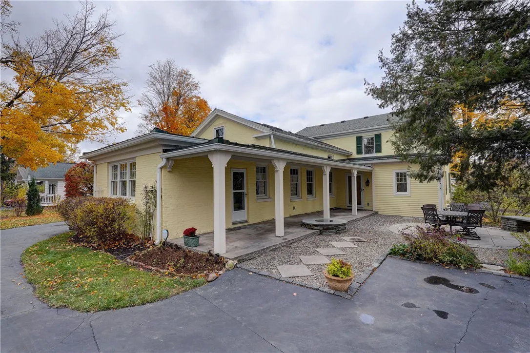 7456 East Main Street, Lima, New York 14485, Lima, New York 14485, 5 Bedrooms Bedrooms, 12 Rooms Rooms,2 BathroomsBathrooms,Residential,For Sale,7456 East Main Street, Lima, New York 14485,0,R1648607