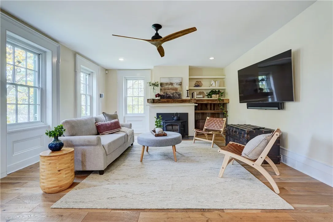 7456 East Main Street, Lima, New York 14485, Lima, New York 14485, 5 Bedrooms Bedrooms, 12 Rooms Rooms,2 BathroomsBathrooms,Residential,For Sale,7456 East Main Street, Lima, New York 14485,0,R1648607