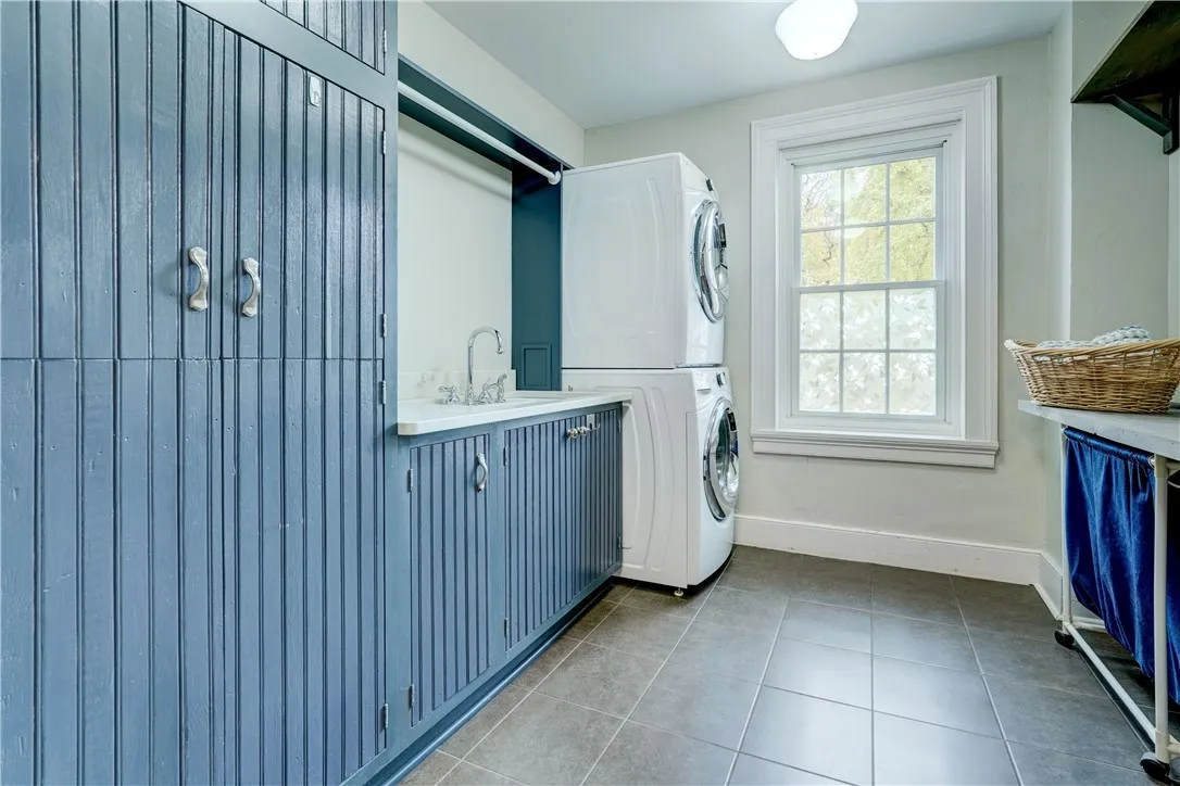 7456 East Main Street, Lima, New York 14485, Lima, New York 14485, 5 Bedrooms Bedrooms, 12 Rooms Rooms,2 BathroomsBathrooms,Residential,For Sale,7456 East Main Street, Lima, New York 14485,0,R1648607