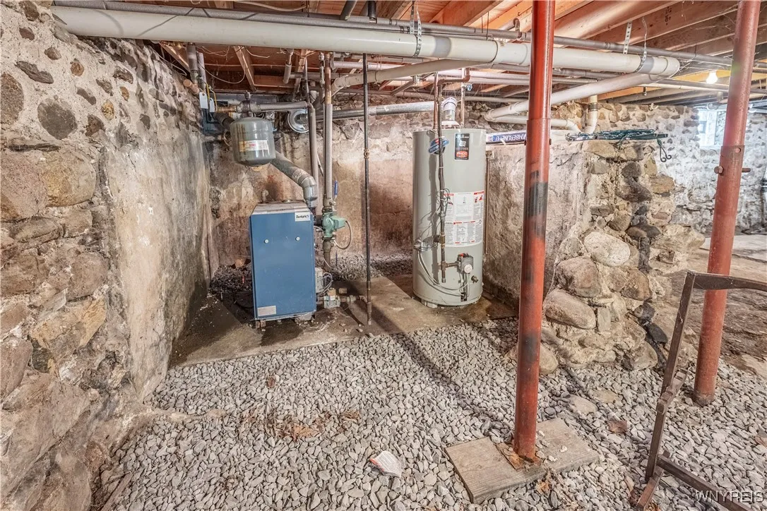 1706 East Avenue, Somerset, New York 14012, Somerset, New York 14012, 3 Bedrooms Bedrooms, 10 Rooms Rooms,1 BathroomBathrooms,Residential,For Sale,1706 East Avenue, Somerset, New York 14012,0,B1650401