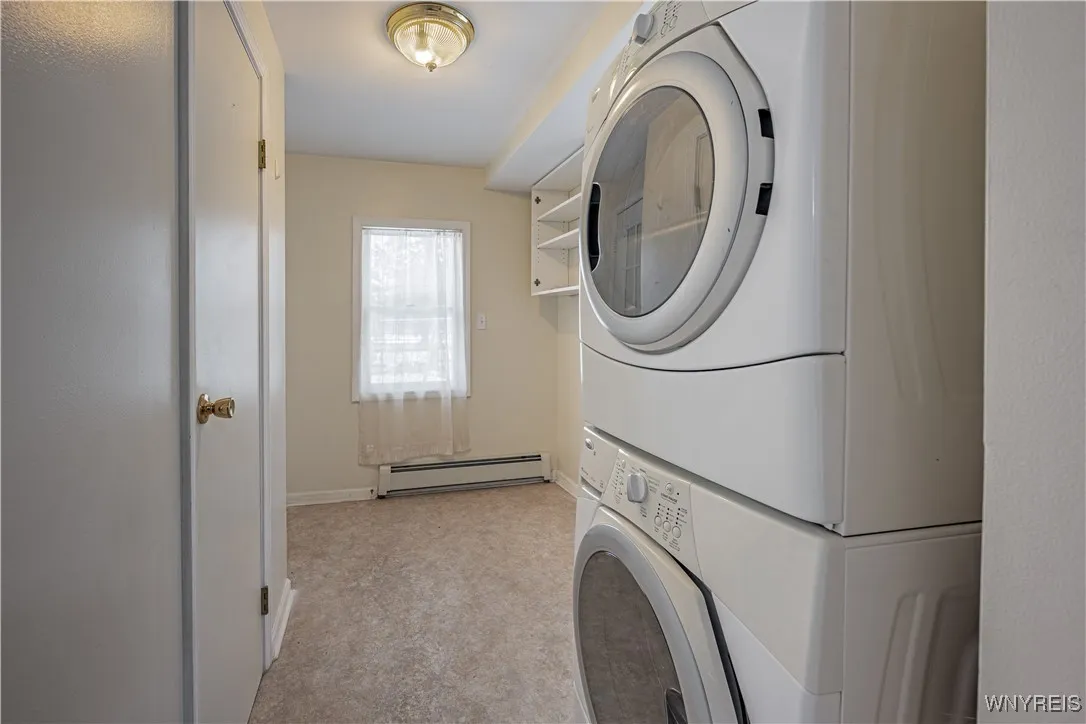 1706 East Avenue, Somerset, New York 14012, Somerset, New York 14012, 3 Bedrooms Bedrooms, 10 Rooms Rooms,1 BathroomBathrooms,Residential,For Sale,1706 East Avenue, Somerset, New York 14012,0,B1650401