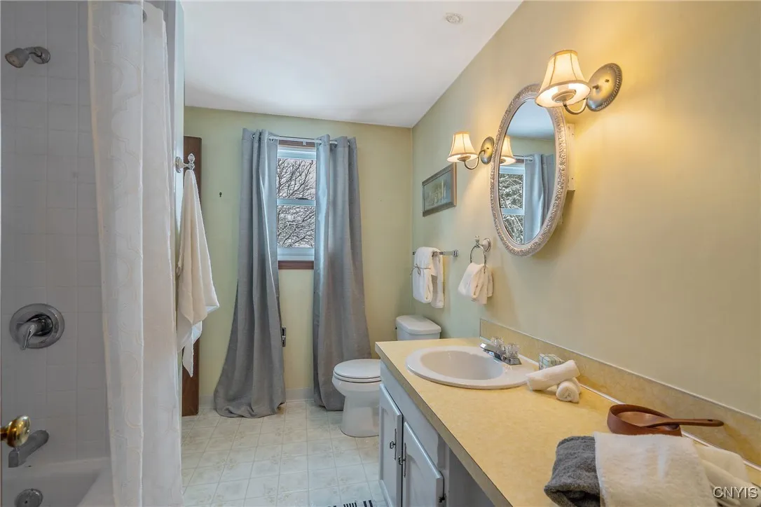 4943 Look Kinney Circle, Clay, New York 13088, Clay, New York 13088, 3 Bedrooms Bedrooms, 8 Rooms Rooms,1 BathroomBathrooms,Residential,For Sale,4943 Look Kinney Circle, Clay, New York 13088,0,S1648798