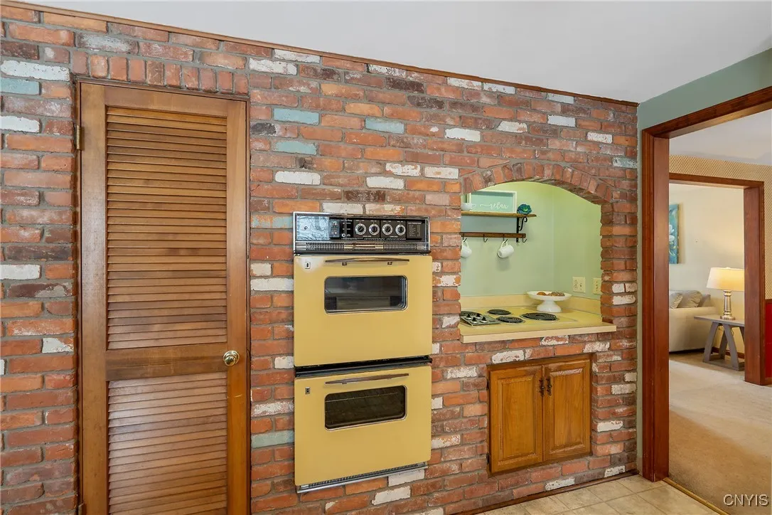 Pantry and double wall oven