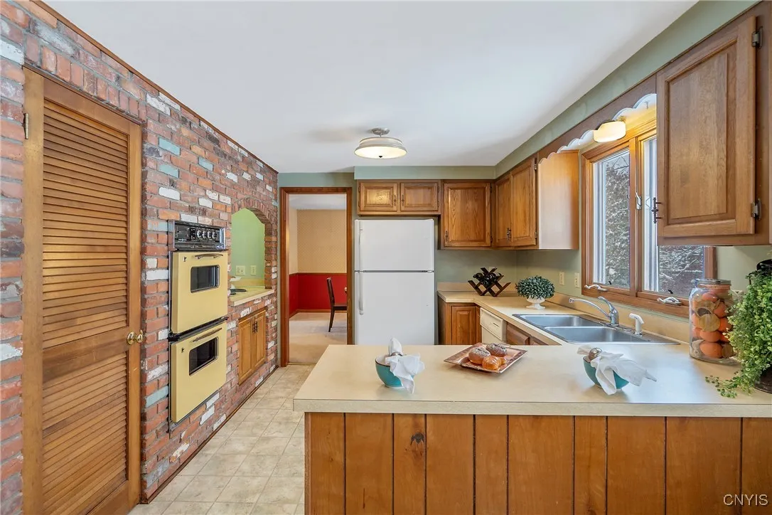 4943 Look Kinney Circle, Clay, New York 13088, Clay, New York 13088, 3 Bedrooms Bedrooms, 8 Rooms Rooms,1 BathroomBathrooms,Residential,For Sale,4943 Look Kinney Circle, Clay, New York 13088,0,S1648798