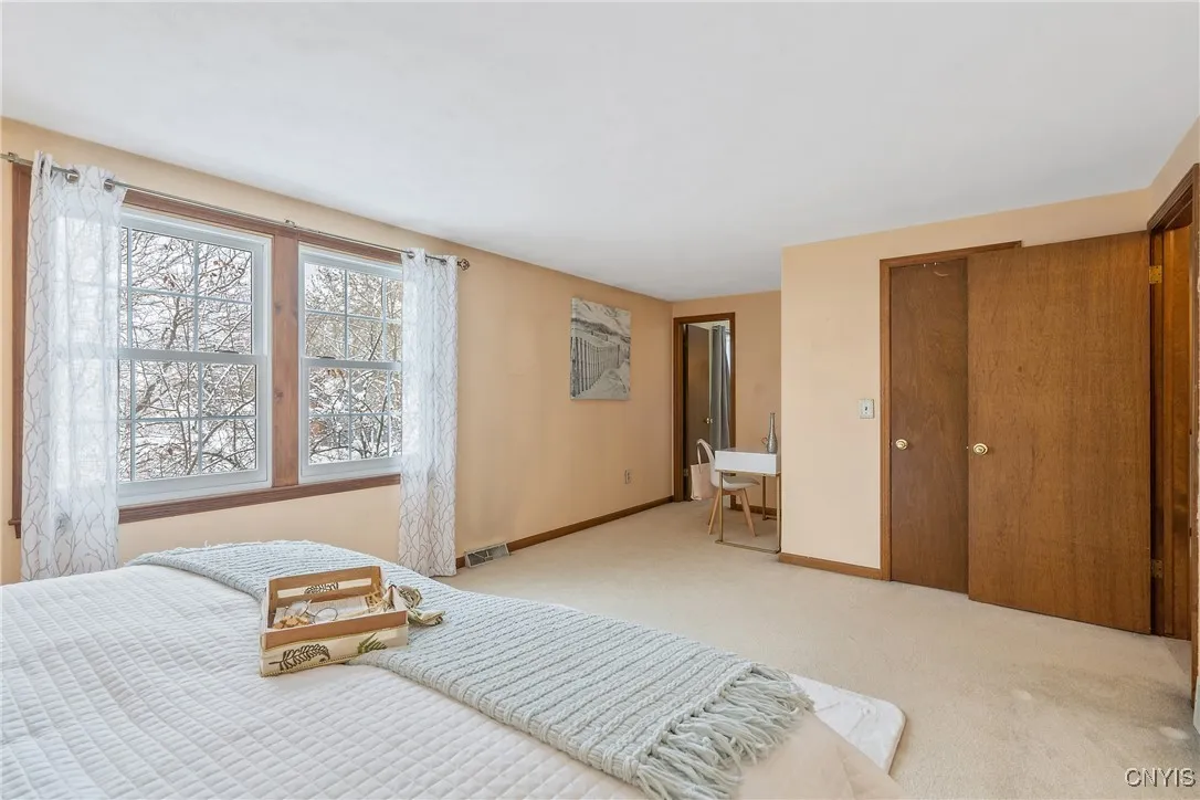 4943 Look Kinney Circle, Clay, New York 13088, Clay, New York 13088, 3 Bedrooms Bedrooms, 8 Rooms Rooms,1 BathroomBathrooms,Residential,For Sale,4943 Look Kinney Circle, Clay, New York 13088,0,S1648798