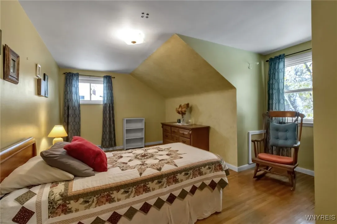 70 Melrose Road, Amherst, New York 14221, Amherst, New York 14221, 5 Bedrooms Bedrooms, 7 Rooms Rooms,2 BathroomsBathrooms,Residential,For Sale,70 Melrose Road, Amherst, New York 14221,0,B1648183