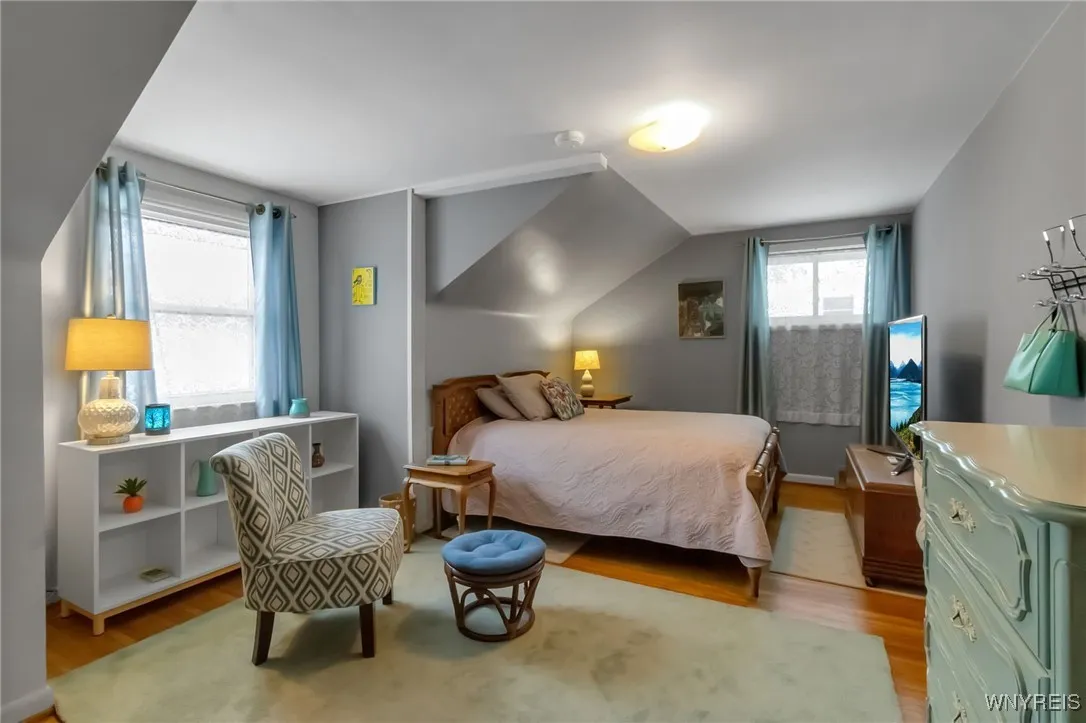 70 Melrose Road, Amherst, New York 14221, Amherst, New York 14221, 5 Bedrooms Bedrooms, 7 Rooms Rooms,2 BathroomsBathrooms,Residential,For Sale,70 Melrose Road, Amherst, New York 14221,0,B1648183