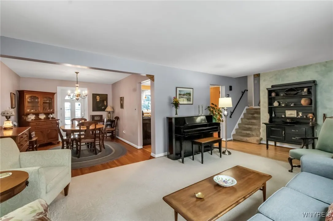 70 Melrose Road, Amherst, New York 14221, Amherst, New York 14221, 5 Bedrooms Bedrooms, 7 Rooms Rooms,2 BathroomsBathrooms,Residential,For Sale,70 Melrose Road, Amherst, New York 14221,0,B1648183