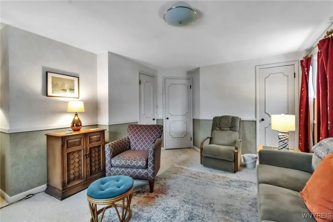 70 Melrose Road, Amherst, New York 14221, Amherst, New York 14221, 5 Bedrooms Bedrooms, 7 Rooms Rooms,2 BathroomsBathrooms,Residential,For Sale,70 Melrose Road, Amherst, New York 14221,0,B1648183