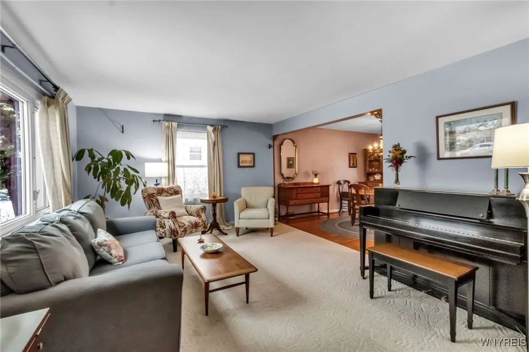 70 Melrose Road, Amherst, New York 14221, Amherst, New York 14221, 5 Bedrooms Bedrooms, 7 Rooms Rooms,2 BathroomsBathrooms,Residential,For Sale,70 Melrose Road, Amherst, New York 14221,0,B1648183