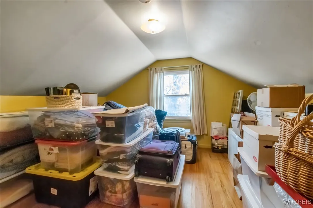 70 Melrose Road, Amherst, New York 14221, Amherst, New York 14221, 5 Bedrooms Bedrooms, 7 Rooms Rooms,2 BathroomsBathrooms,Residential,For Sale,70 Melrose Road, Amherst, New York 14221,0,B1648183