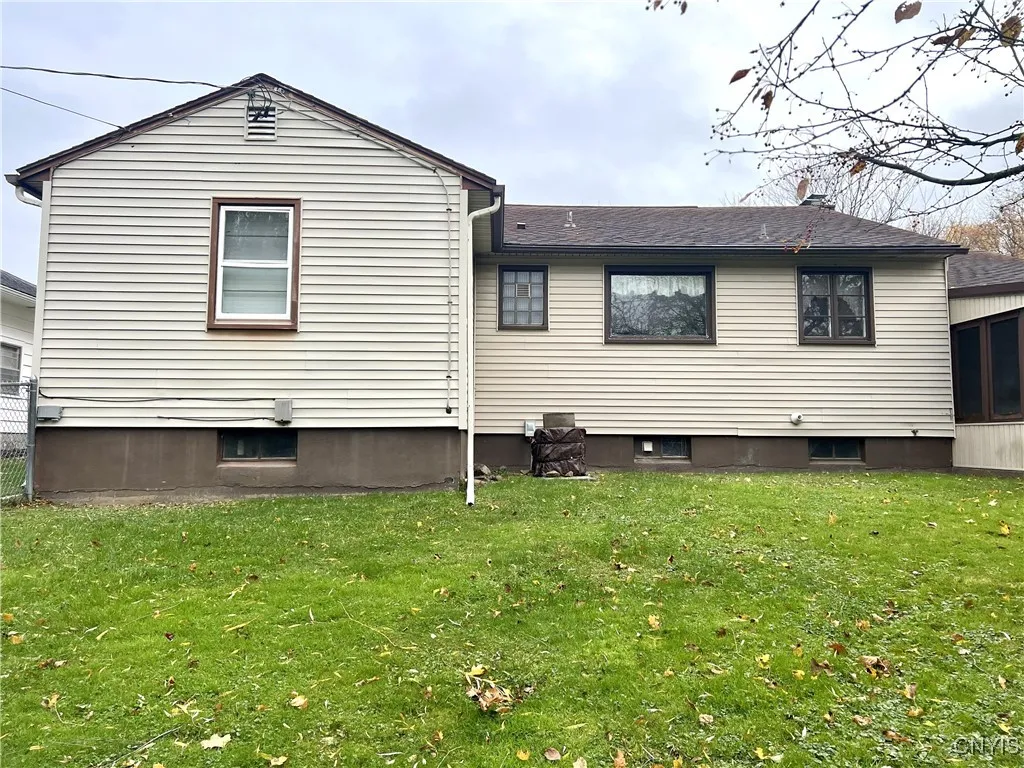 26 Geer Avenue, Utica, New York 13501, Utica, New York 13501, 3 Bedrooms Bedrooms, 6 Rooms Rooms,1 BathroomBathrooms,Residential,For Sale,26 Geer Avenue, Utica, New York 13501,0,S1649298