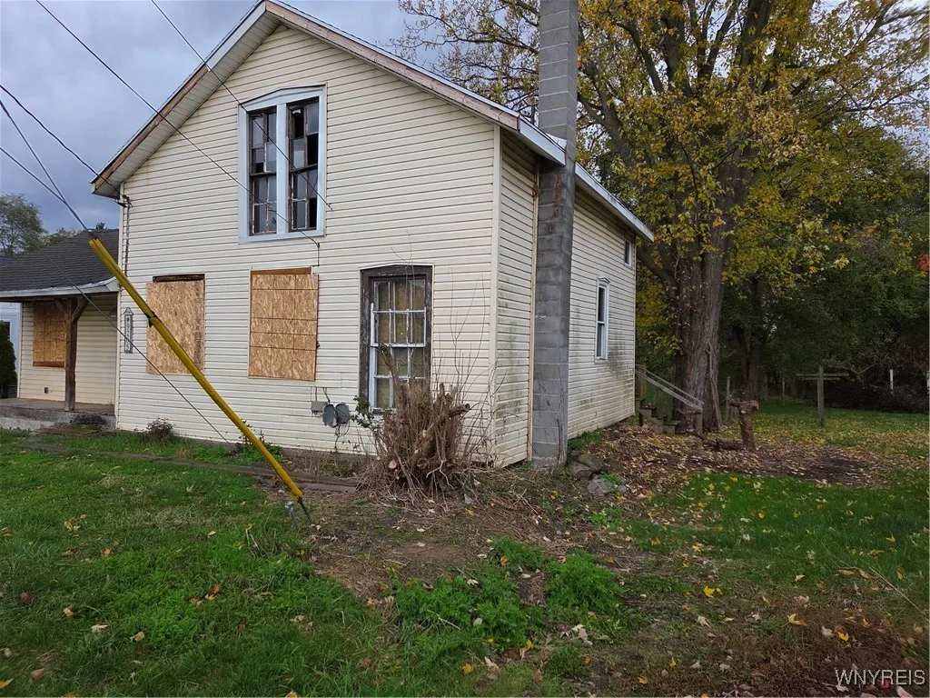 9205 Ridge Road, Hartland, New York 14105, Hartland, New York 14105, 3 Bedrooms Bedrooms, 5 Rooms Rooms,1 BathroomBathrooms,Residential,For Sale,9205 Ridge Road, Hartland, New York 14105,0,B1650276