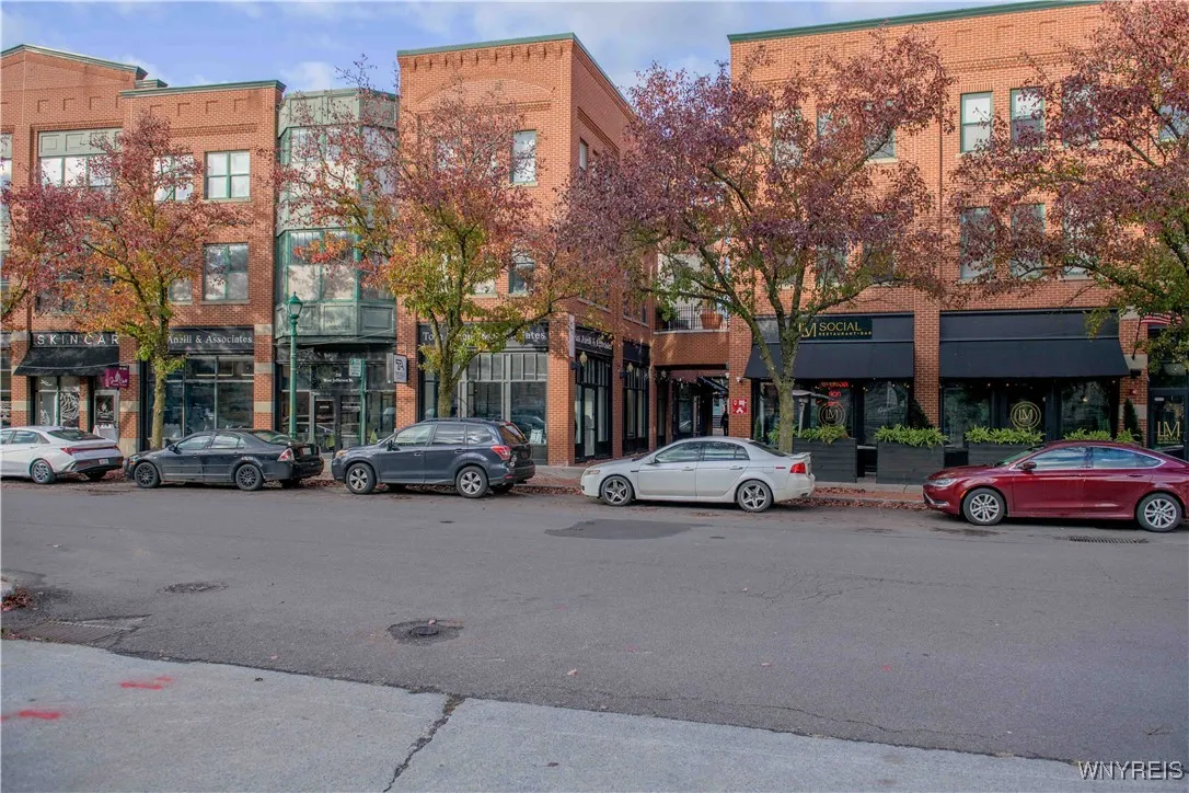 133 Walton Street 127, Syracuse, New York 13202, Syracuse, New York 13202, 2 Bedrooms Bedrooms, 2 Rooms Rooms,1 BathroomBathrooms,Residential,For Sale,133 Walton Street 127, Syracuse, New York 13202,0,B1650371