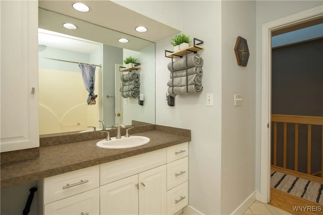 133 Walton Street 127, Syracuse, New York 13202, Syracuse, New York 13202, 2 Bedrooms Bedrooms, 2 Rooms Rooms,1 BathroomBathrooms,Residential,For Sale,133 Walton Street 127, Syracuse, New York 13202,0,B1650371