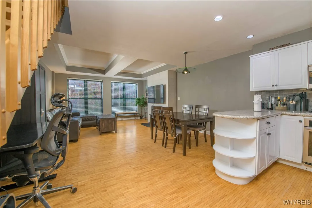 133 Walton Street 127, Syracuse, New York 13202, Syracuse, New York 13202, 2 Bedrooms Bedrooms, 2 Rooms Rooms,1 BathroomBathrooms,Residential,For Sale,133 Walton Street 127, Syracuse, New York 13202,0,B1650371