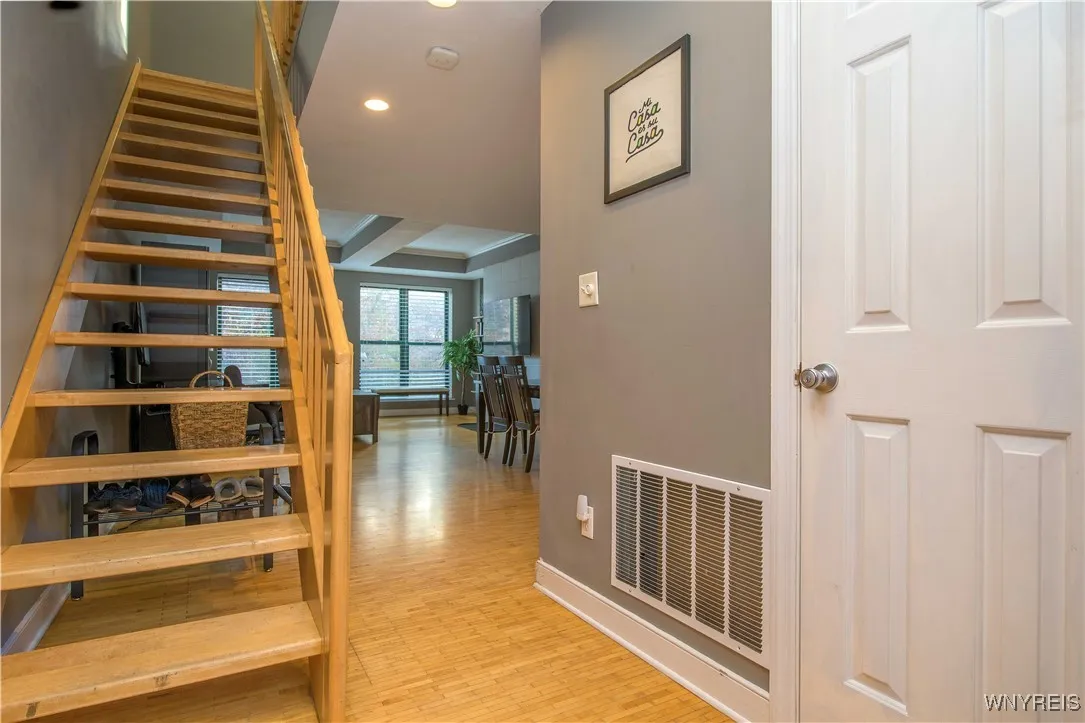 133 Walton Street 127, Syracuse, New York 13202, Syracuse, New York 13202, 2 Bedrooms Bedrooms, 2 Rooms Rooms,1 BathroomBathrooms,Residential,For Sale,133 Walton Street 127, Syracuse, New York 13202,0,B1650371