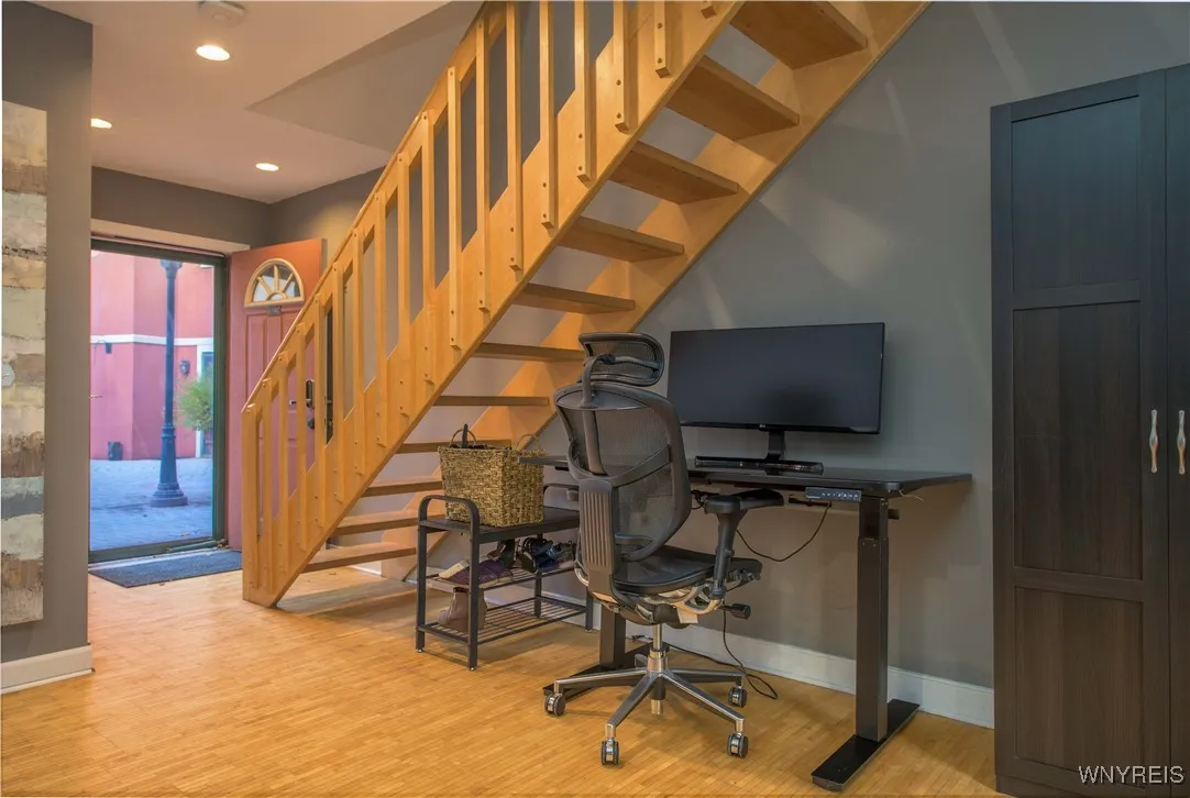 133 Walton Street 127, Syracuse, New York 13202, Syracuse, New York 13202, 2 Bedrooms Bedrooms, 2 Rooms Rooms,1 BathroomBathrooms,Residential,For Sale,133 Walton Street 127, Syracuse, New York 13202,0,B1650371