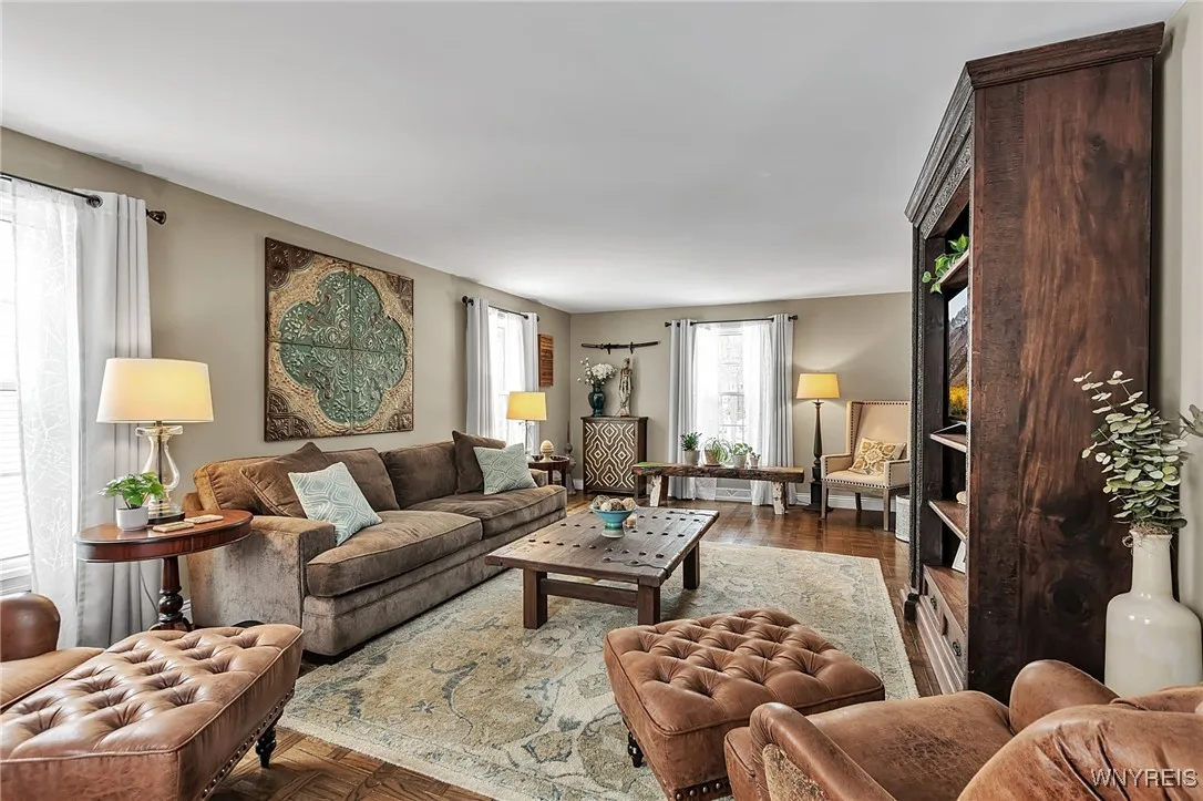 138 Tanglewood Drive West, Orchard Park, New York, Orchard Park, New York 14127, 4 Bedrooms Bedrooms, 4 Rooms Rooms,2 BathroomsBathrooms,Residential,For Sale,138 Tanglewood Drive West, Orchard Park, New York ,0,B1649933