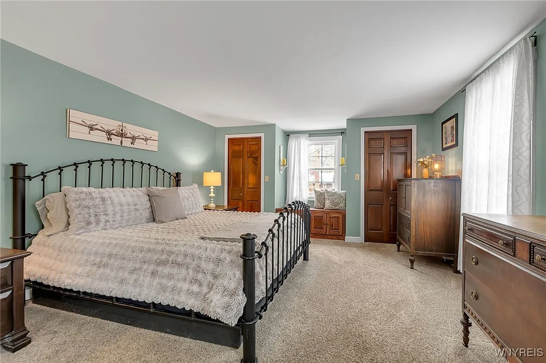 138 Tanglewood Drive West, Orchard Park, New York, Orchard Park, New York 14127, 4 Bedrooms Bedrooms, 4 Rooms Rooms,2 BathroomsBathrooms,Residential,For Sale,138 Tanglewood Drive West, Orchard Park, New York ,0,B1649933