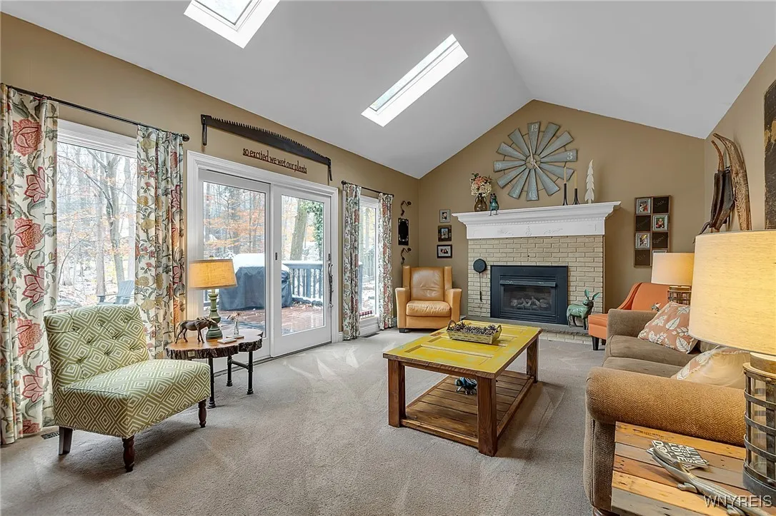 138 Tanglewood Drive West, Orchard Park, New York, Orchard Park, New York 14127, 4 Bedrooms Bedrooms, 4 Rooms Rooms,2 BathroomsBathrooms,Residential,For Sale,138 Tanglewood Drive West, Orchard Park, New York ,0,B1649933