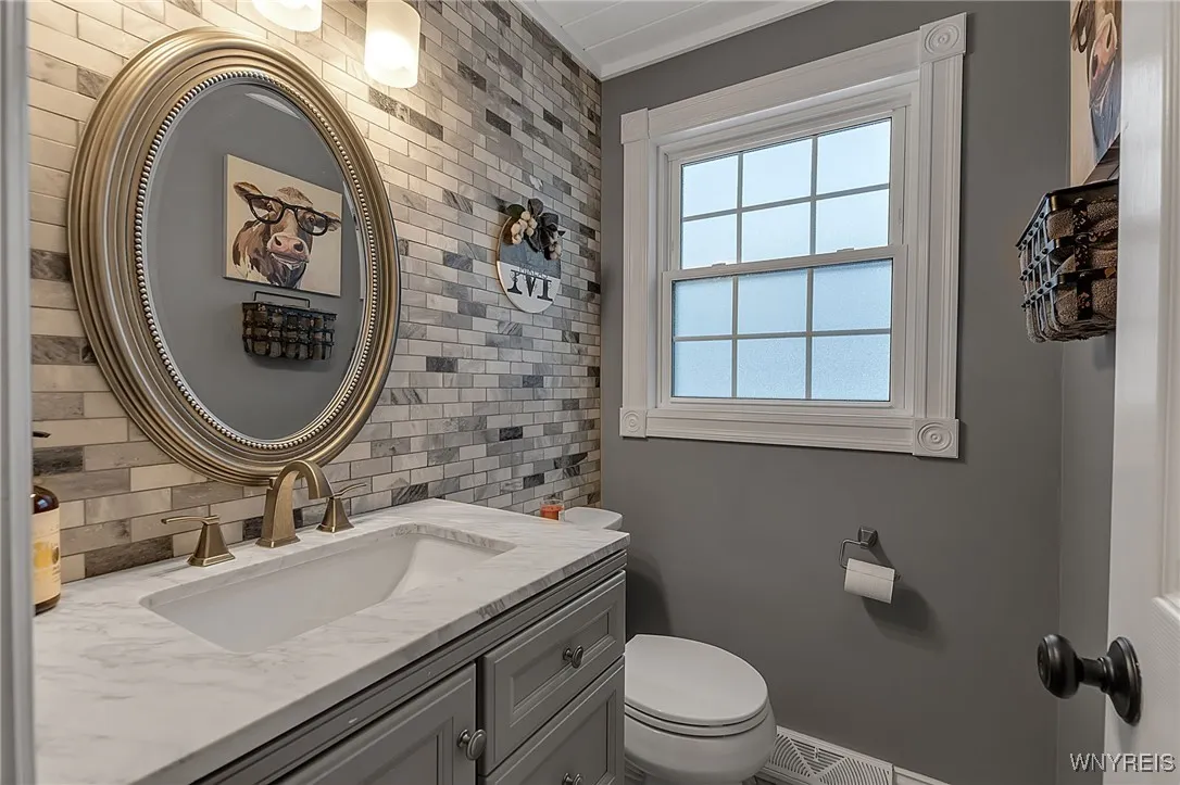 138 Tanglewood Drive West, Orchard Park, New York, Orchard Park, New York 14127, 4 Bedrooms Bedrooms, 4 Rooms Rooms,2 BathroomsBathrooms,Residential,For Sale,138 Tanglewood Drive West, Orchard Park, New York ,0,B1649933