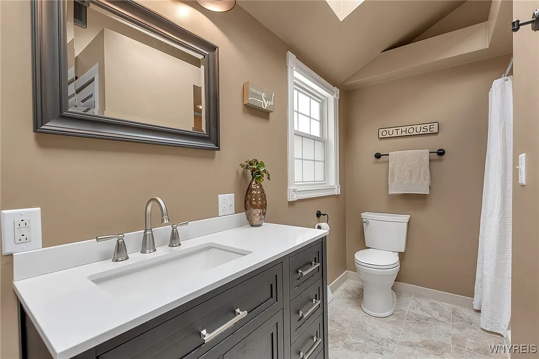 138 Tanglewood Drive West, Orchard Park, New York, Orchard Park, New York 14127, 4 Bedrooms Bedrooms, 4 Rooms Rooms,2 BathroomsBathrooms,Residential,For Sale,138 Tanglewood Drive West, Orchard Park, New York ,0,B1649933