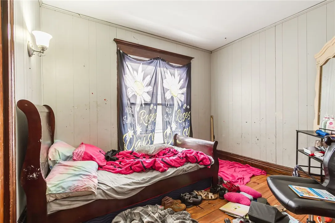 32 Fair Pl, Rochester, New York 14609, Rochester, New York 14609, 4 Bedrooms Bedrooms, 10 Rooms Rooms,2 BathroomsBathrooms,Residential,For Sale,32 Fair Pl, Rochester, New York 14609,0,R1650447