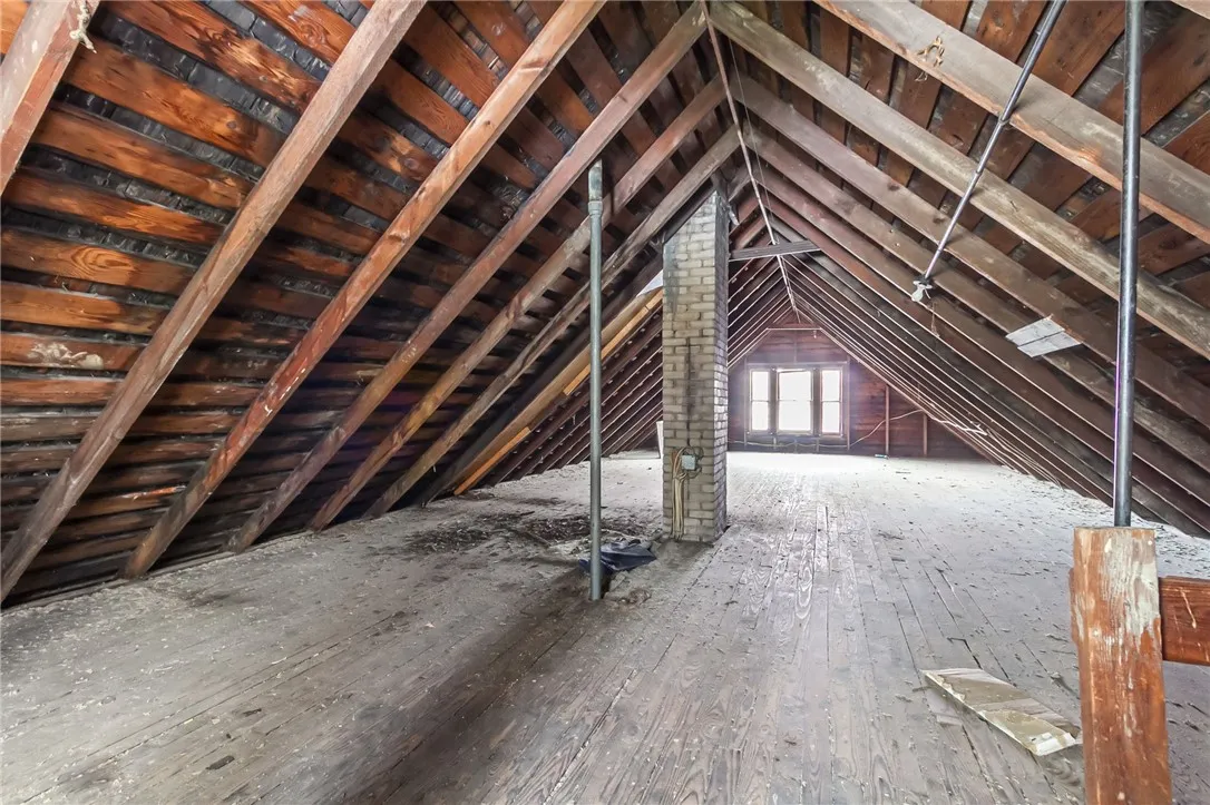 100-102 Parkway, Rochester, New York 14608, Rochester, New York 14608, 5 Bedrooms Bedrooms, ,2 BathroomsBathrooms,Residential,For Sale,100-102 Parkway, Rochester, New York 14608,0,R1650449