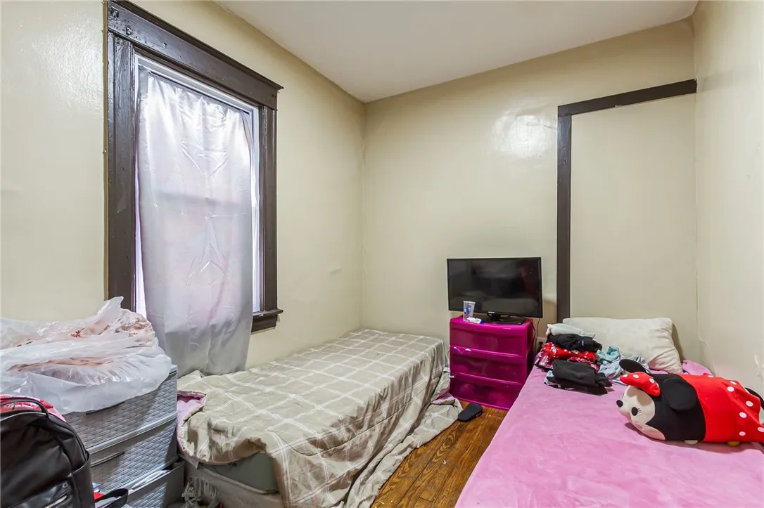 100-102 Parkway, Rochester, New York 14608, Rochester, New York 14608, 5 Bedrooms Bedrooms, ,2 BathroomsBathrooms,Residential,For Sale,100-102 Parkway, Rochester, New York 14608,0,R1650449