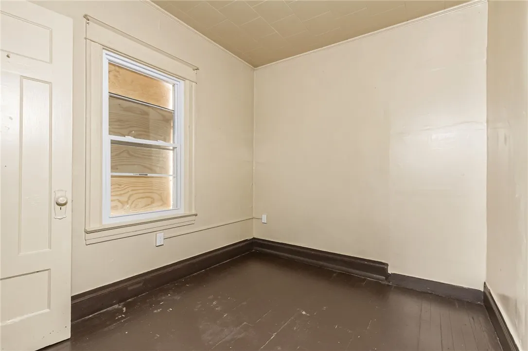 100-102 Parkway, Rochester, New York 14608, Rochester, New York 14608, 5 Bedrooms Bedrooms, ,2 BathroomsBathrooms,Residential,For Sale,100-102 Parkway, Rochester, New York 14608,0,R1650449