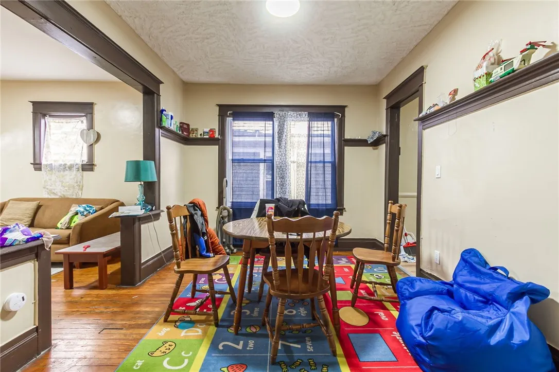 100-102 Parkway, Rochester, New York 14608, Rochester, New York 14608, 5 Bedrooms Bedrooms, ,2 BathroomsBathrooms,Residential,For Sale,100-102 Parkway, Rochester, New York 14608,0,R1650449