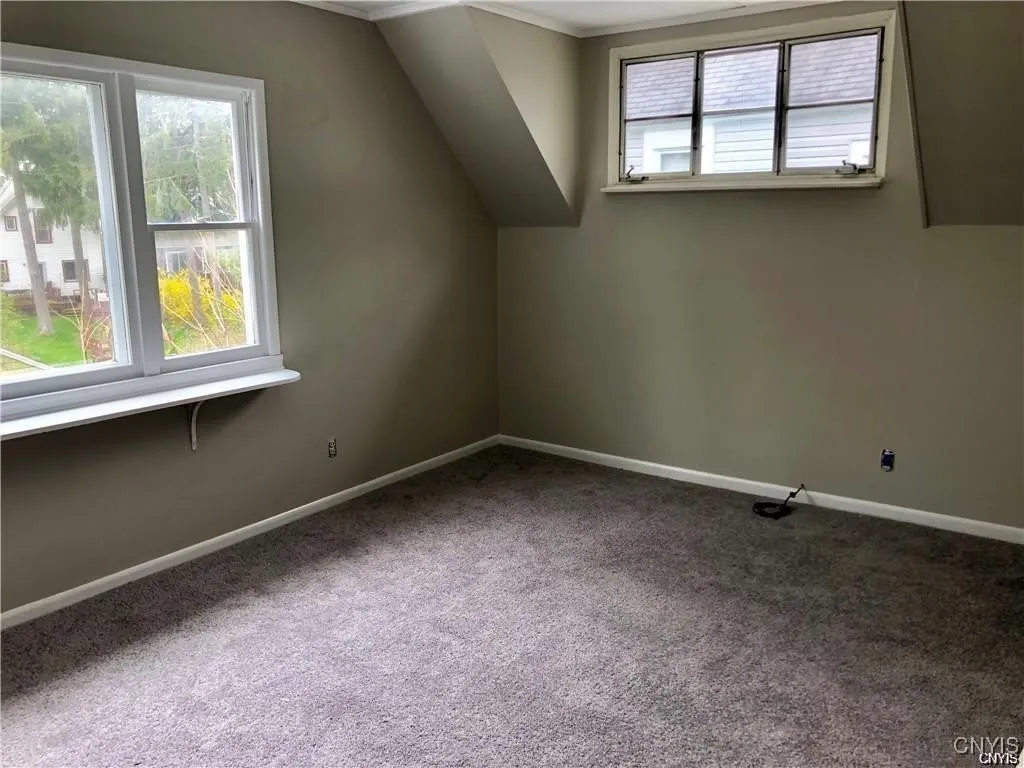 139 Strong Avenue, Syracuse, New York 13210, Syracuse, New York 13210, 4 Bedrooms Bedrooms, 9 Rooms Rooms,1 BathroomBathrooms,Residential Lease,For Rent,139 Strong Avenue, Syracuse, New York 13210,0,S1650372