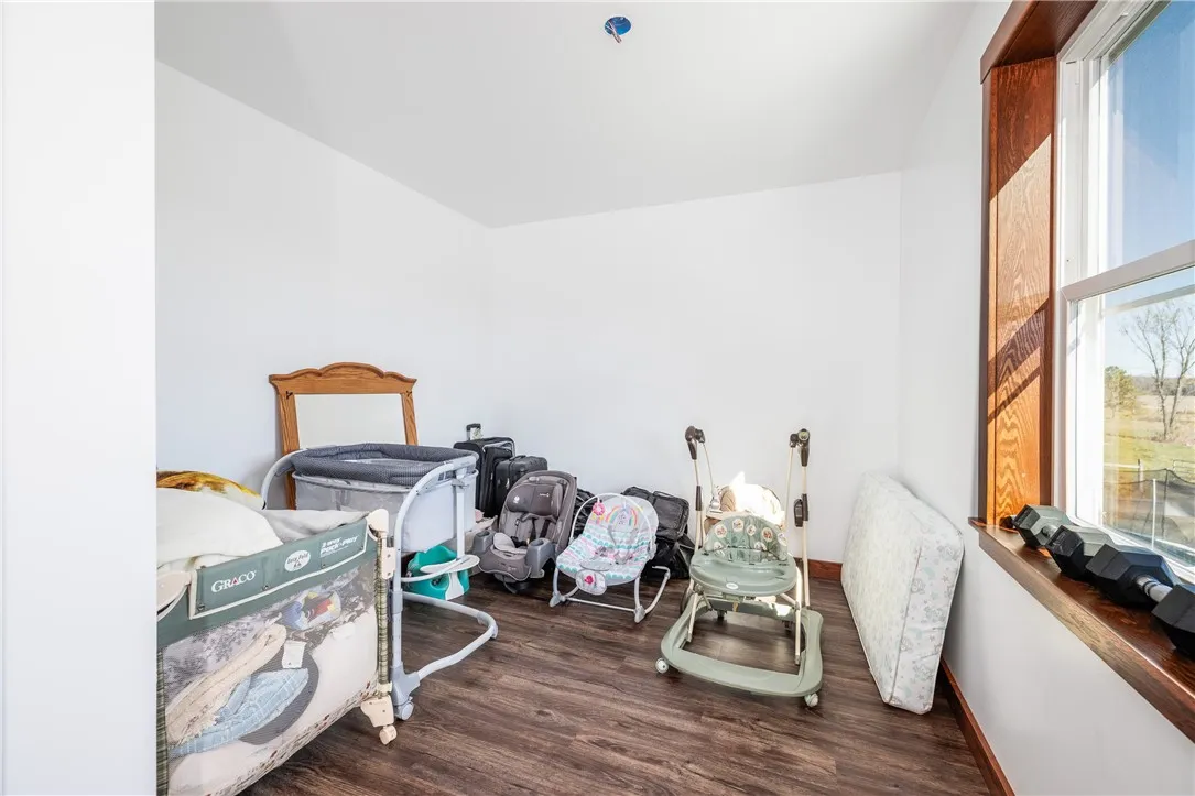 2nd-floor bedroom #4